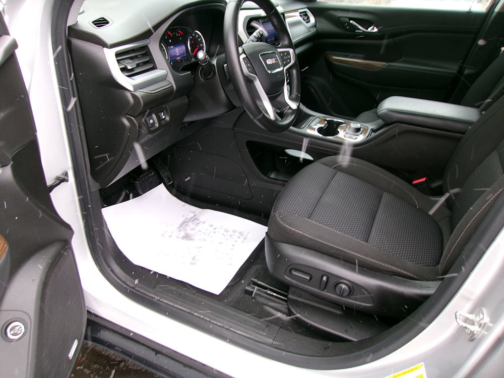 Used 2020 GMC Acadia SLE w/ Driver Convenience Package AWD/4WD image 17