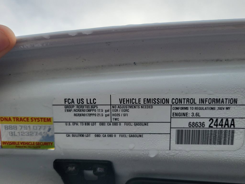 Used 2024 Jeep Wrangler Rubicon image 26