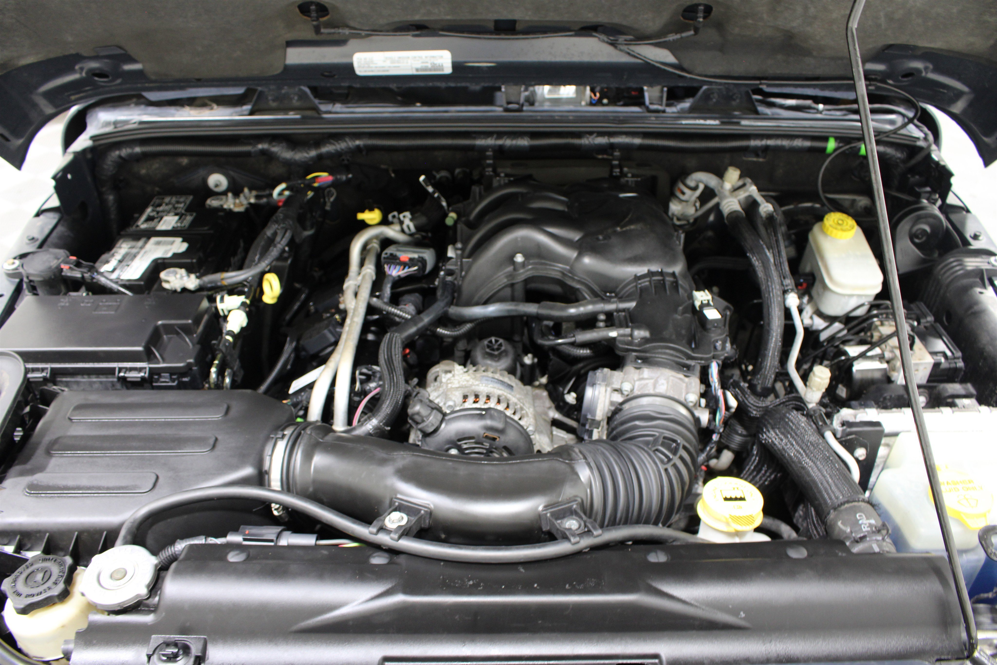 Used 2016 Jeep Wrangler Unlimited Sahara w/ Max Tow Package image 32