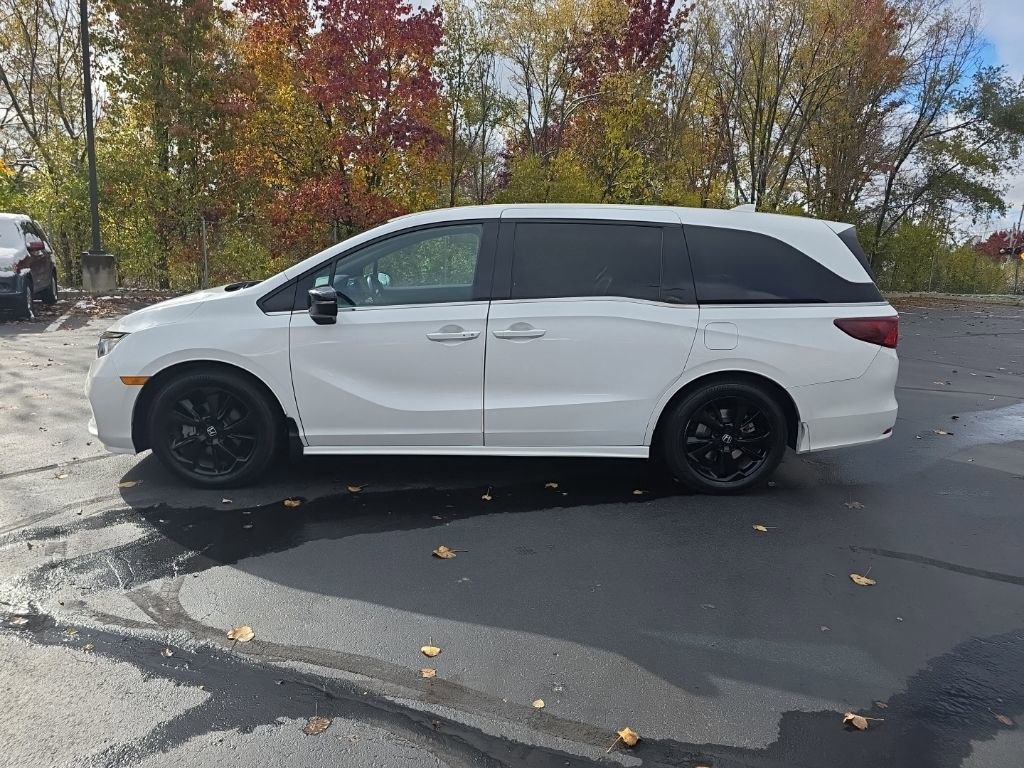 Used 2023 Honda Odyssey Sport image 4