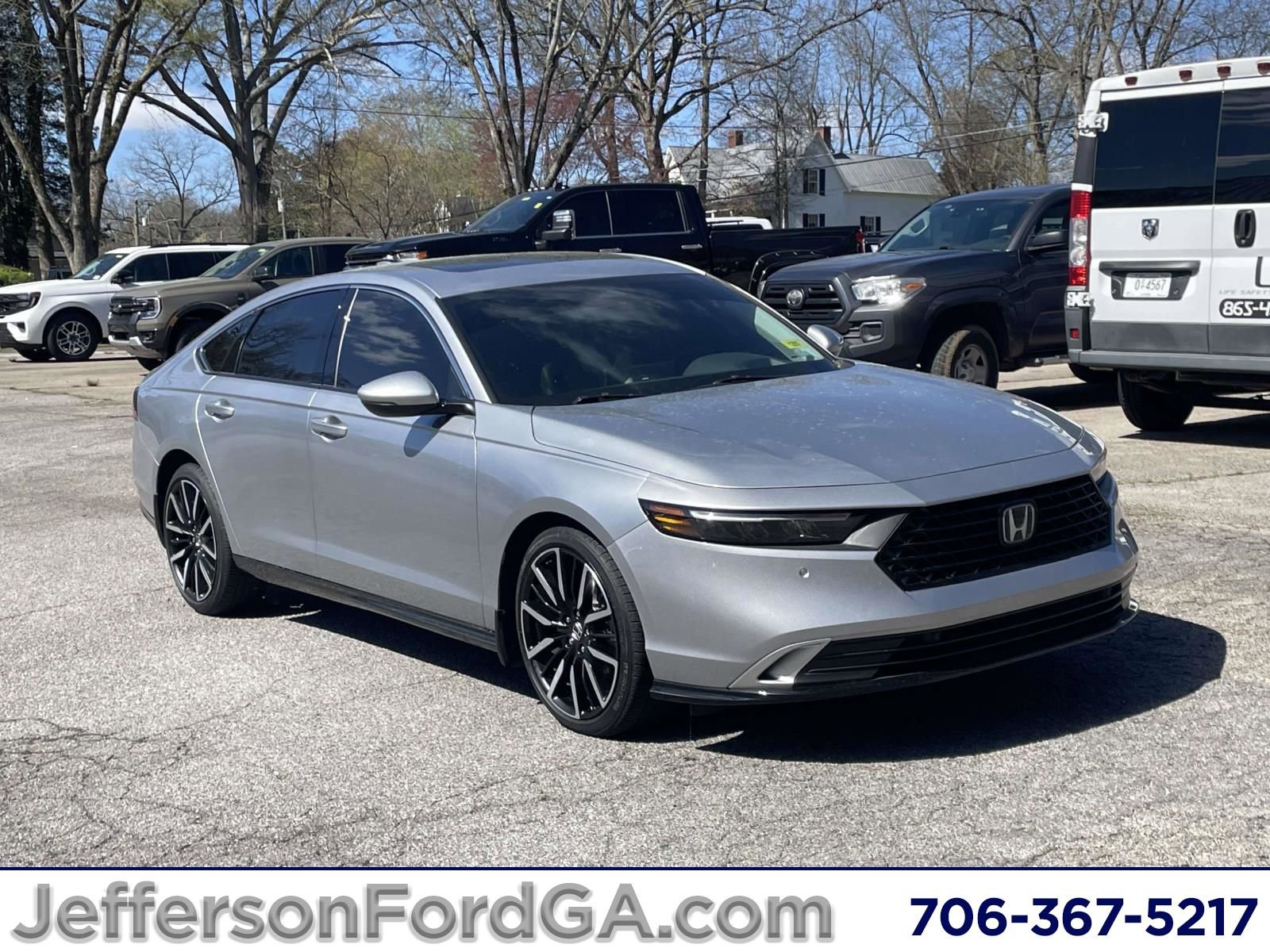 Used 2024 Honda Accord Touring image 1