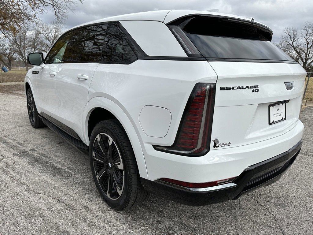 New 2025 Cadillac Escalade IQ Sport 1 w/ LPO, ONYX Package image 5
