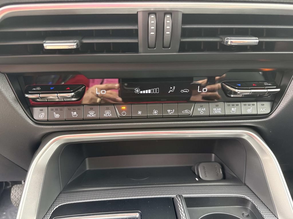 New 2026 MAZDA CX-90 Plug-In Hybrid w/Premium Sport AWD/4WD image 34