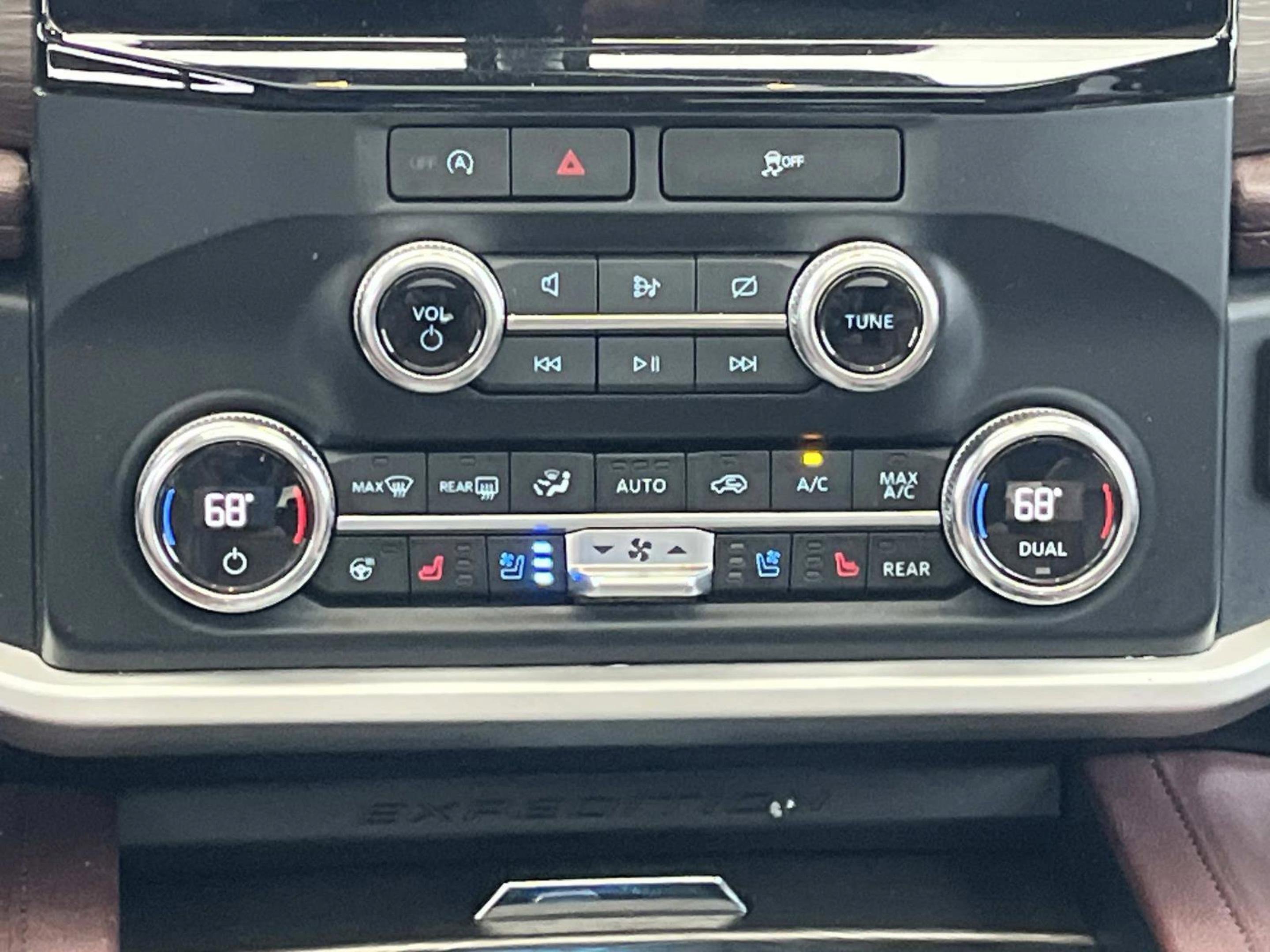 Used 2023 Ford Expedition Limited image 18