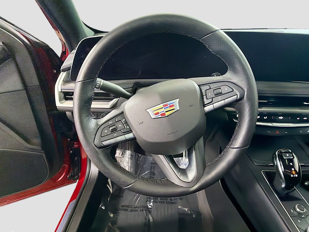 Used 2025 Cadillac XT4 Sport image 11