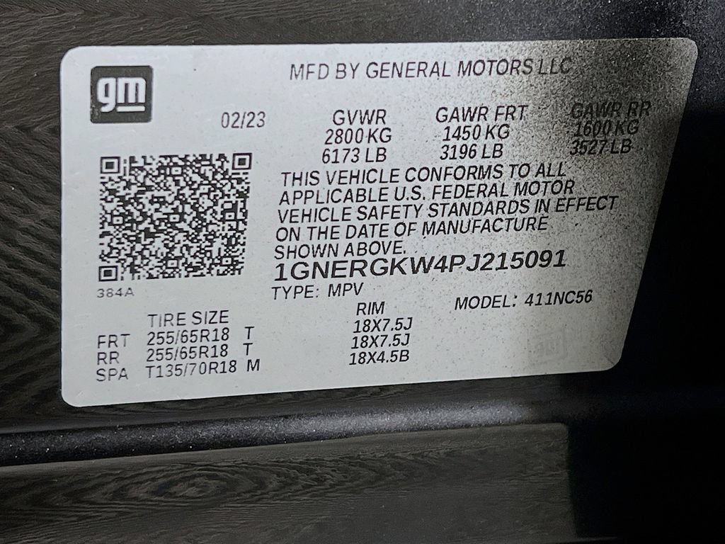 Used 2023 Chevrolet Traverse LT w/ LPO, Floor Liner Package FWD image 31