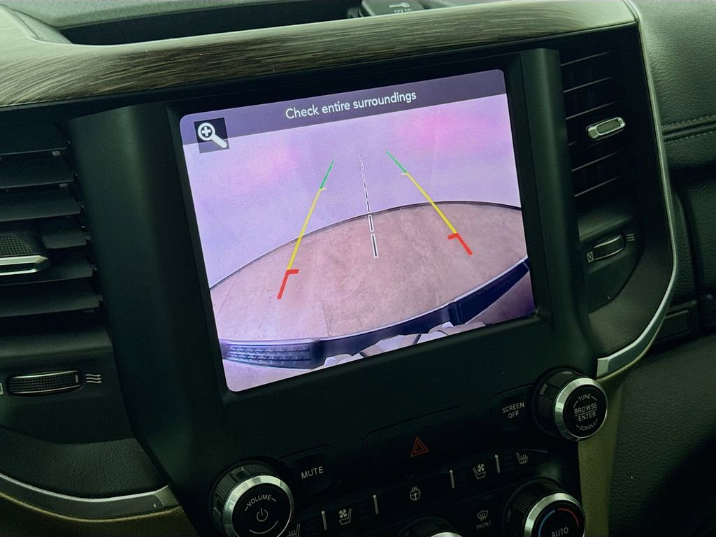 Used 2019 RAM 1500 Laramie AWD/4WD image 18
