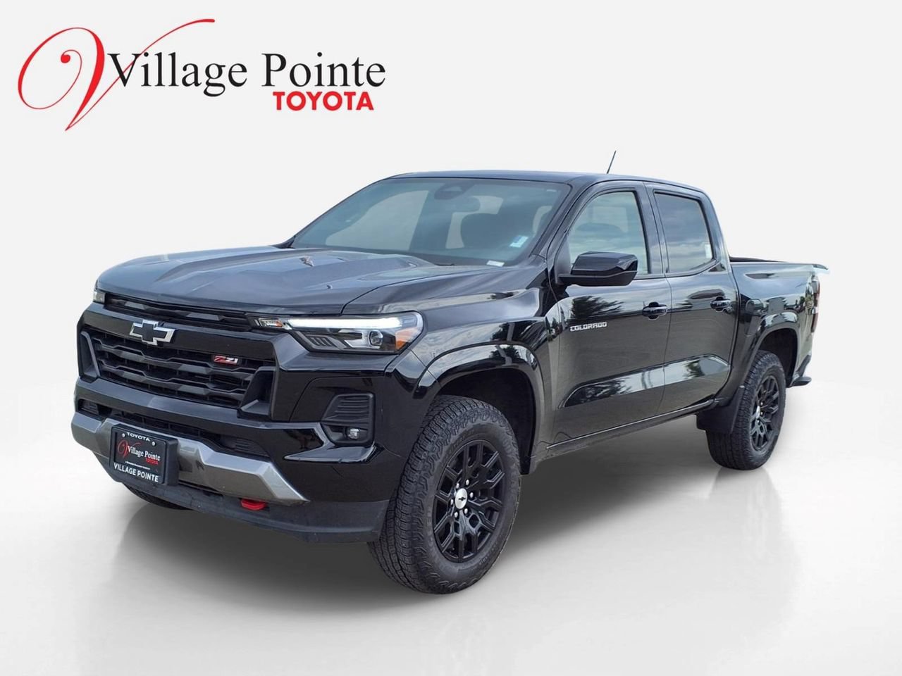 Used 2024 Chevrolet Colorado Z71 w/ Z71 Convenience Package 2