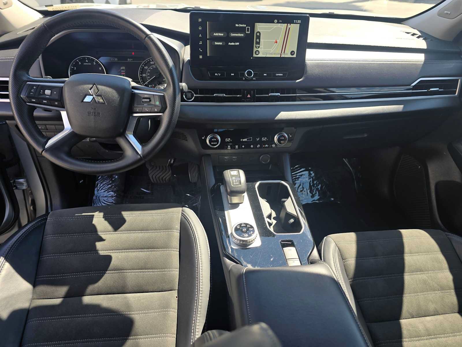 Used 2025 Mitsubishi Outlander SE AWD/4WD image 19