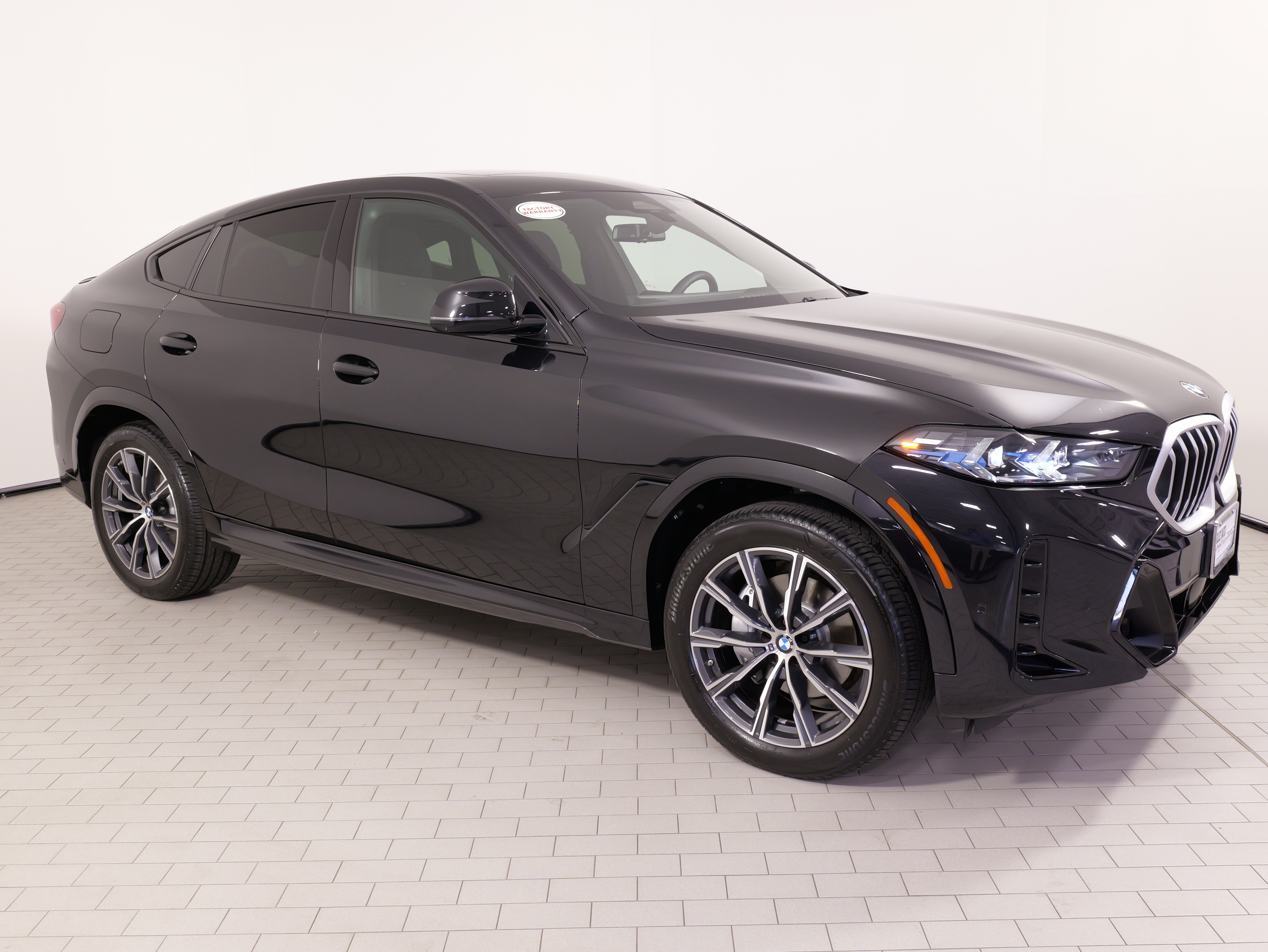 Used 2026 BMW X6 xDrive40i w/ Climate Comfort Package AWD/4WD image 7