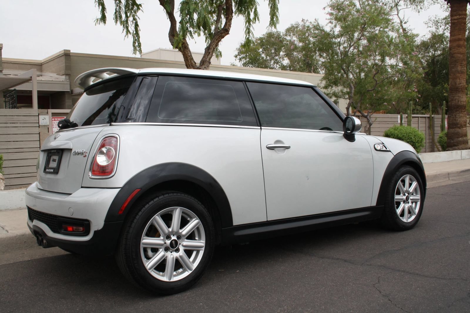 Used 2013 MINI Cooper S FWD image 2