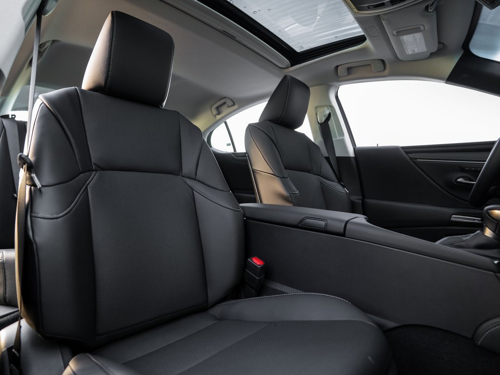 New 2025 Lexus ES 350 w/ Premium Package image 12