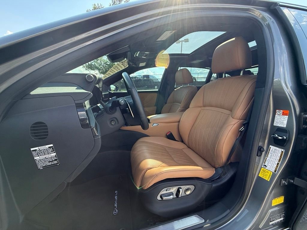 Certified 2024 Lexus LS 500 w/ Luxury Package RWD image 20