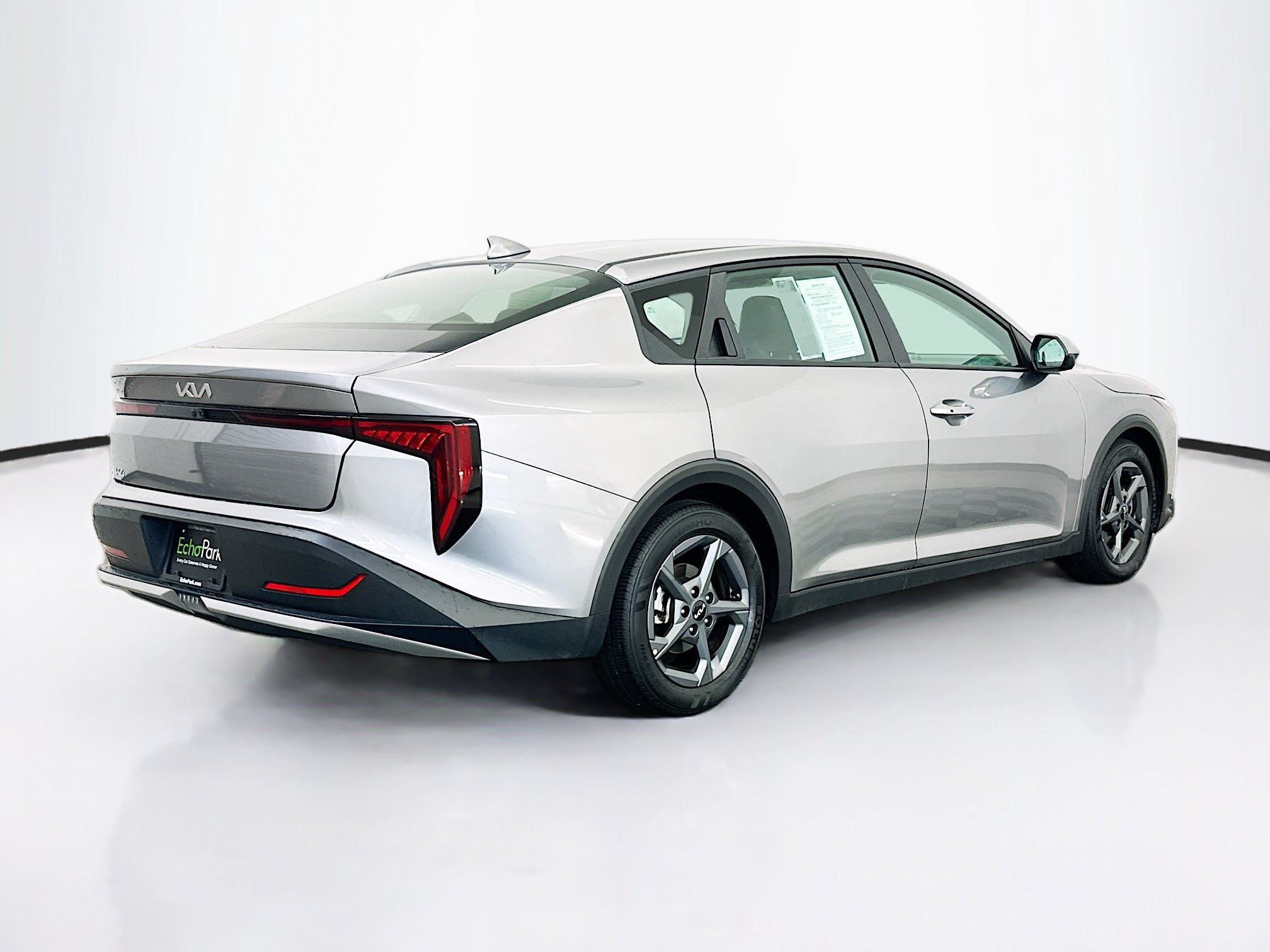 Used 2025 Kia K4 FWD image 9