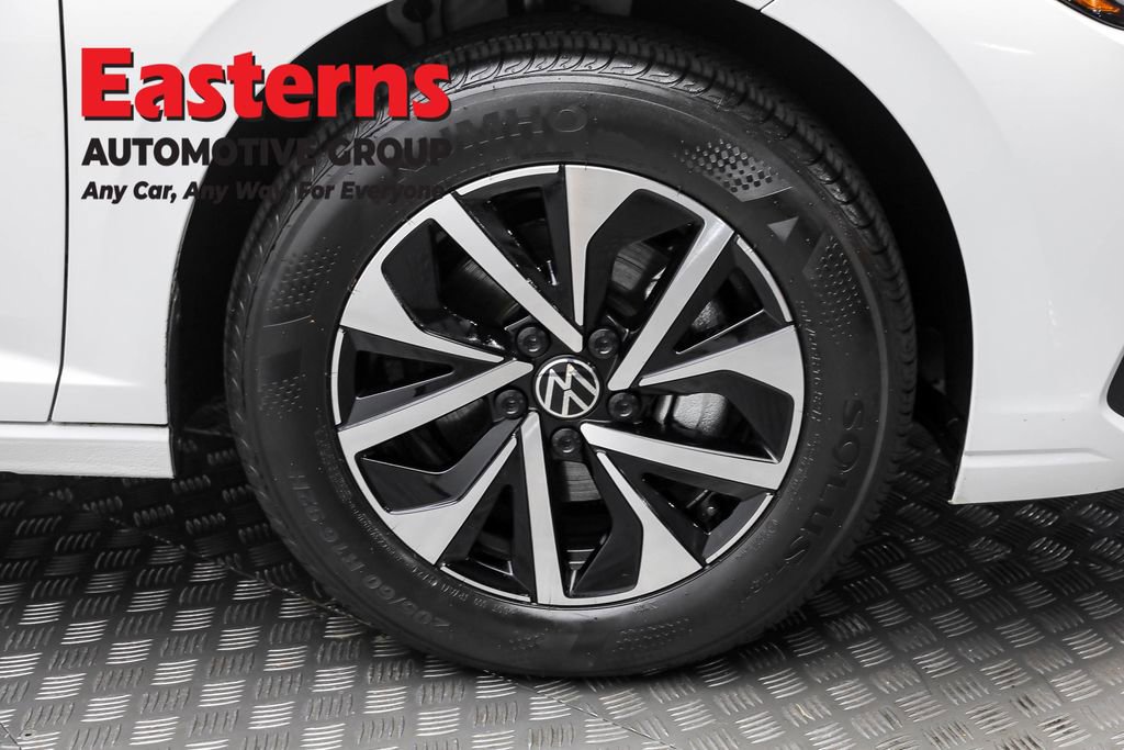 Used 2025 Volkswagen Jetta S image 30