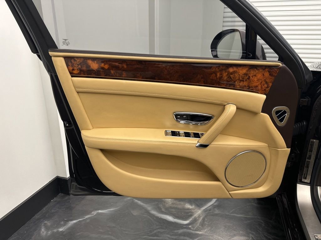 Used 2014 Bentley Flying Spur W12 AWD/4WD image 16