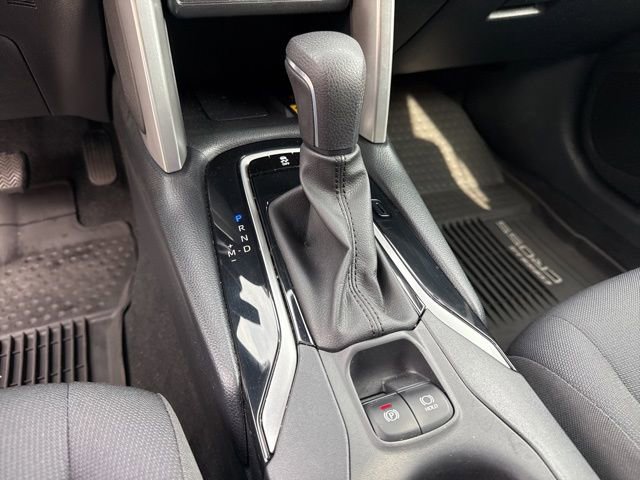 Used 2023 Toyota Corolla Cross LE image 11