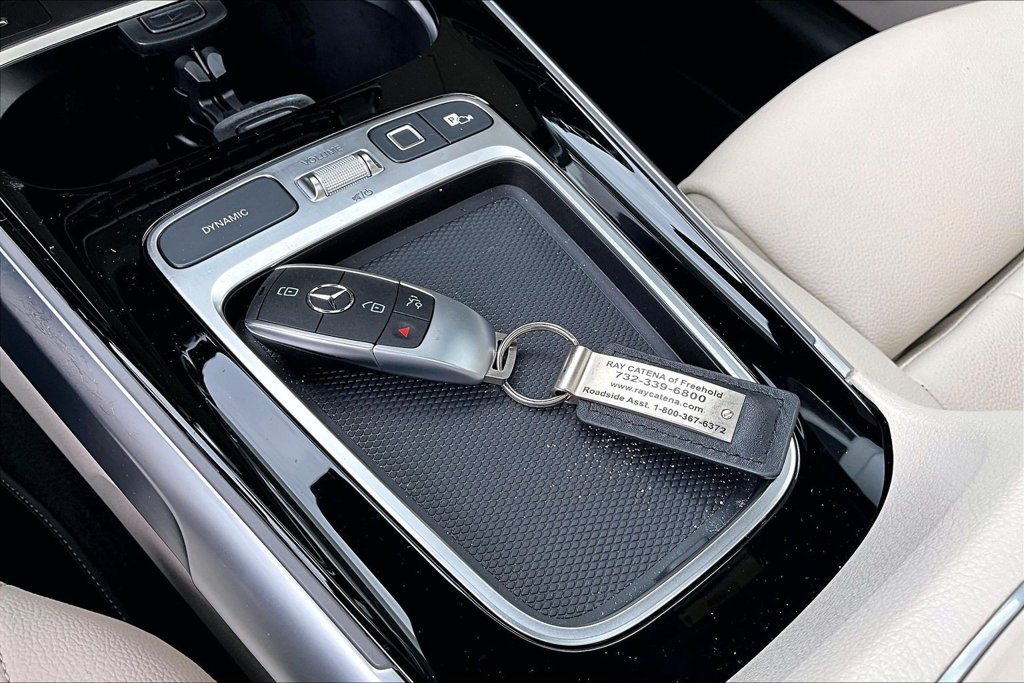 Used 2026 Mercedes-Benz GLB 250 4MATIC image 10