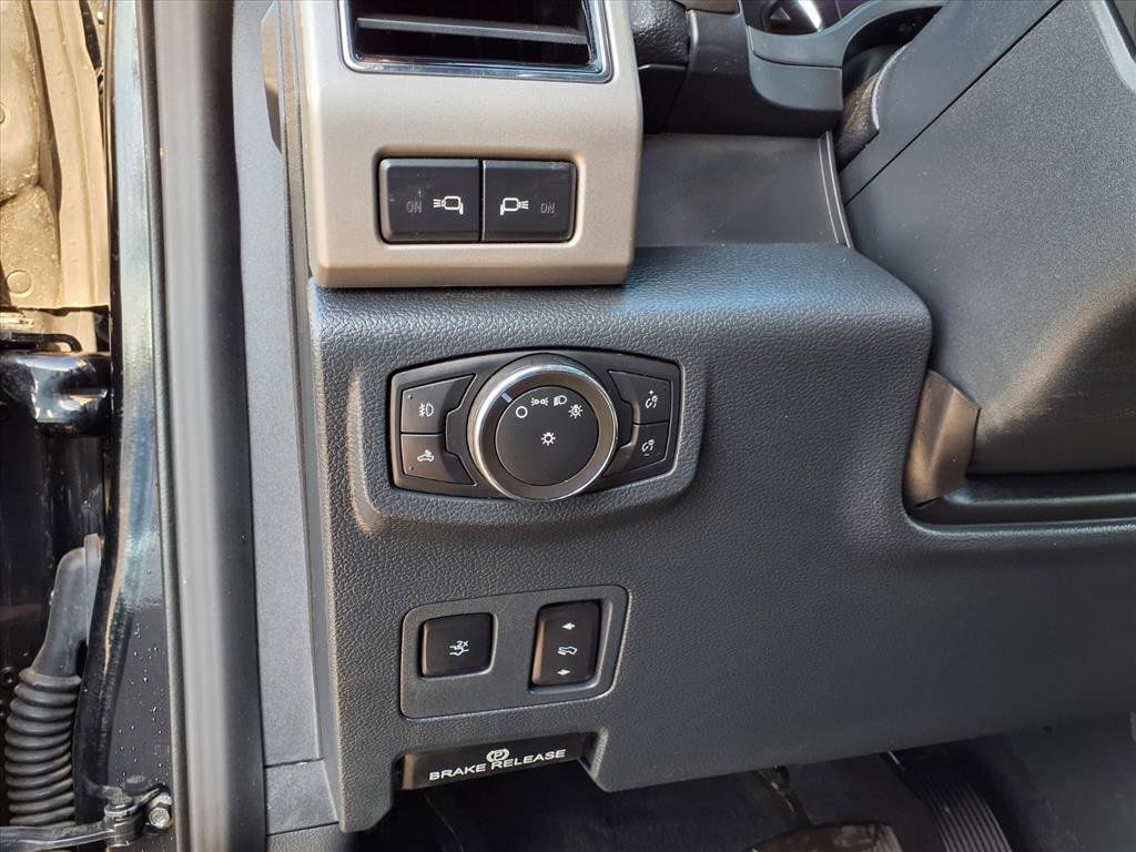 Used 2022 Ford F250 Lariat w/ Black Appearance Package image 27
