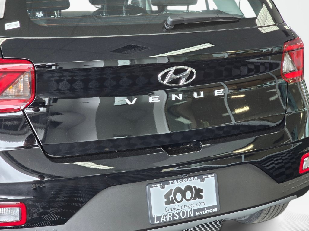 New 2026 Hyundai Venue SEL FWD image 13