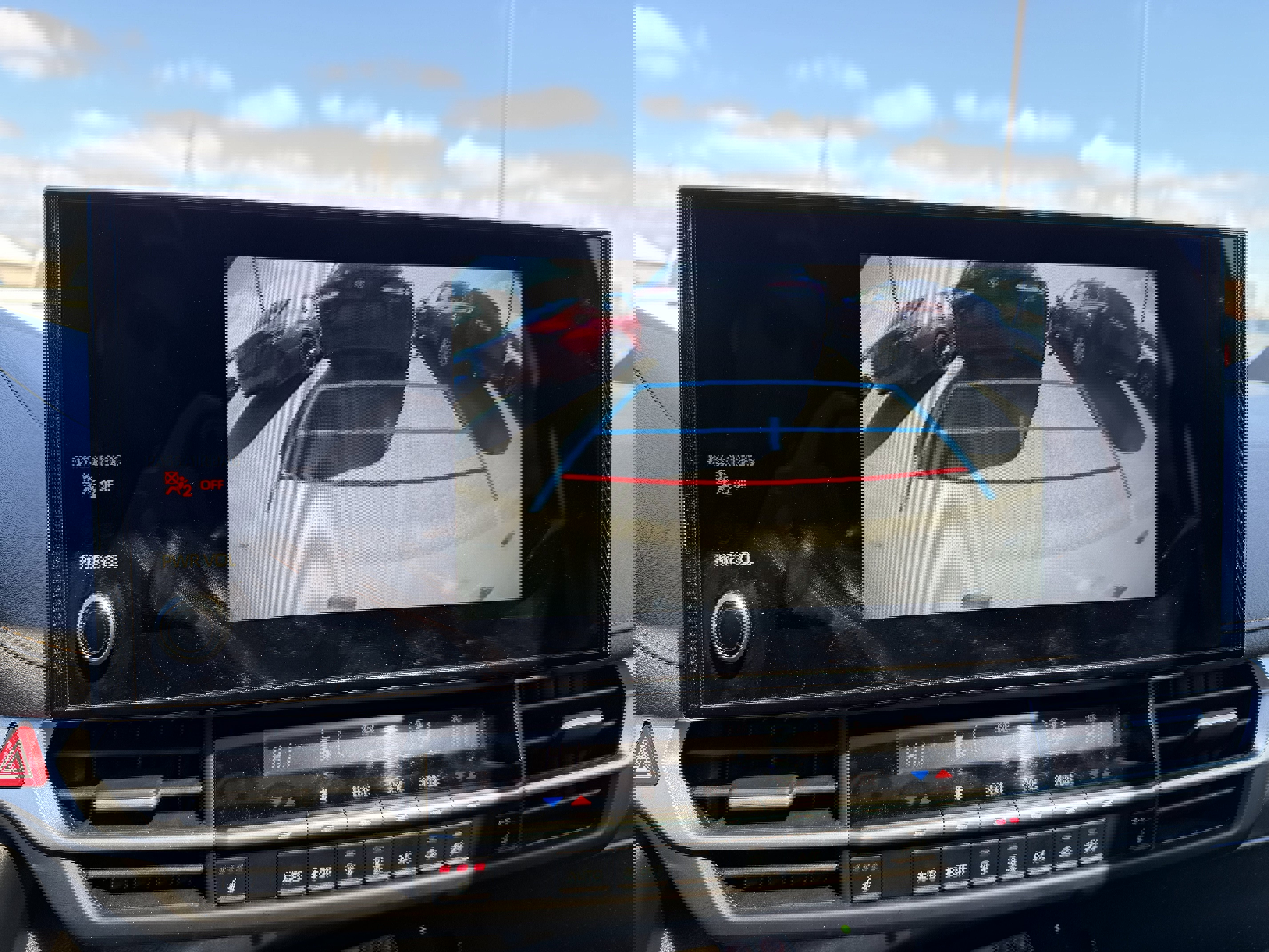 Used 2025 Toyota Sienna XLE Woodland Edition image 21