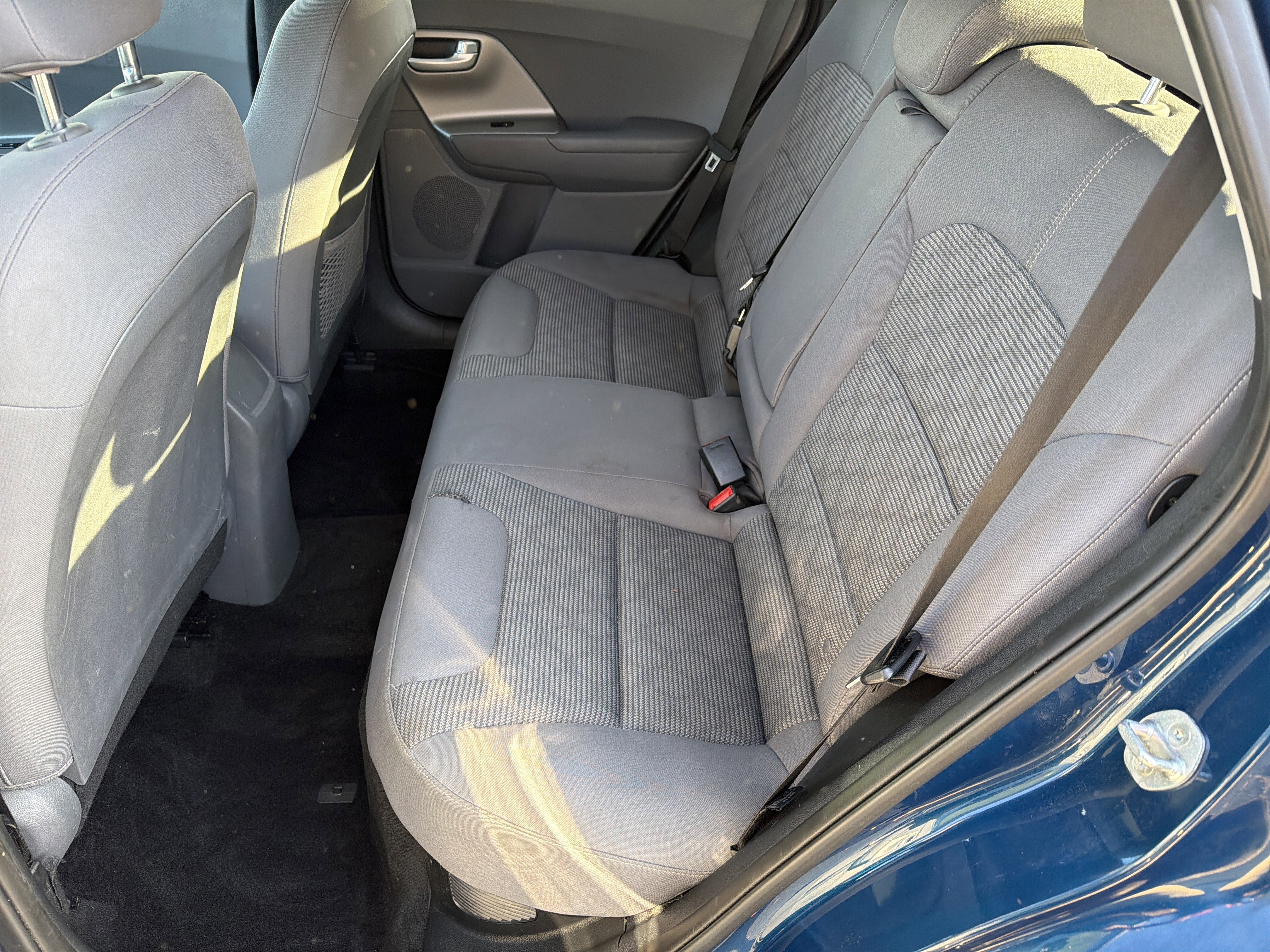 Used 2018 Kia Niro LX image 23