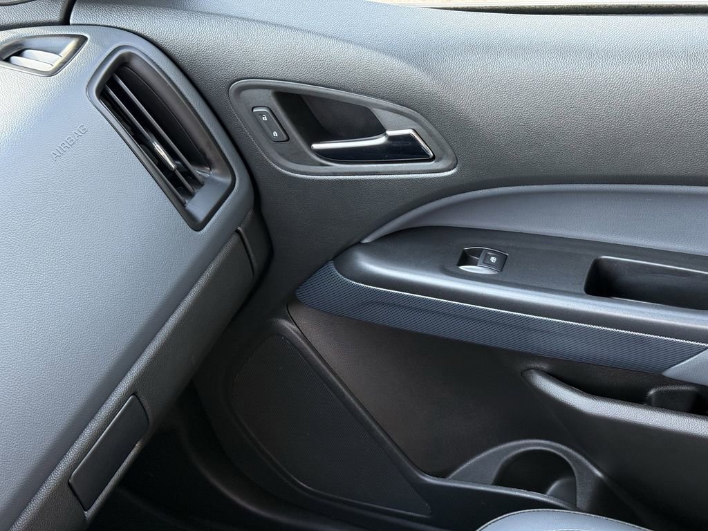 Used 2022 Chevrolet Colorado Z71 image 32