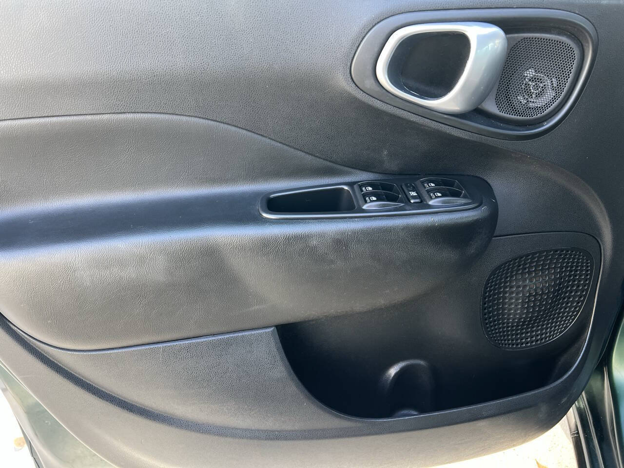 Used 2015 FIAT 500L Trekking FWD image 21