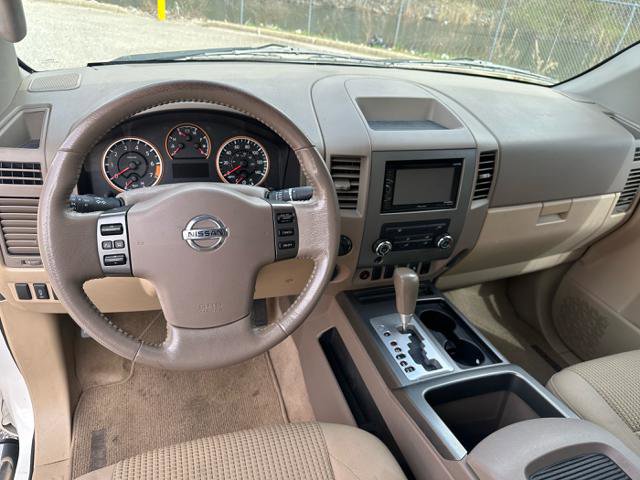 Used 2012 Nissan Titan SV w/ SV Value Truck Pkg image 24