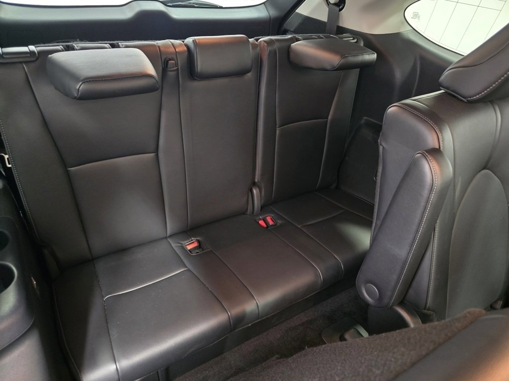 Used 2024 Toyota Highlander Limited image 26