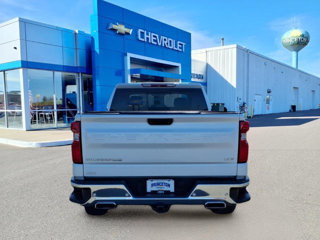 Used 2019 Chevrolet Silverado 1500 LTZ w/ LTZ Premium Package AWD/4WD image 4