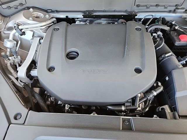 Certified 2025 Volvo XC90 B6 Core w/ Protection Package Premier image 16