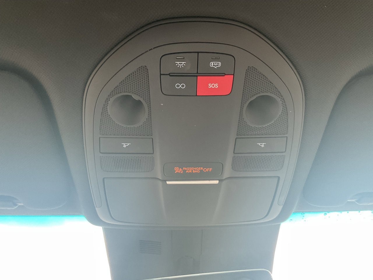Used 2025 Genesis G70 2.5T RWD image 18