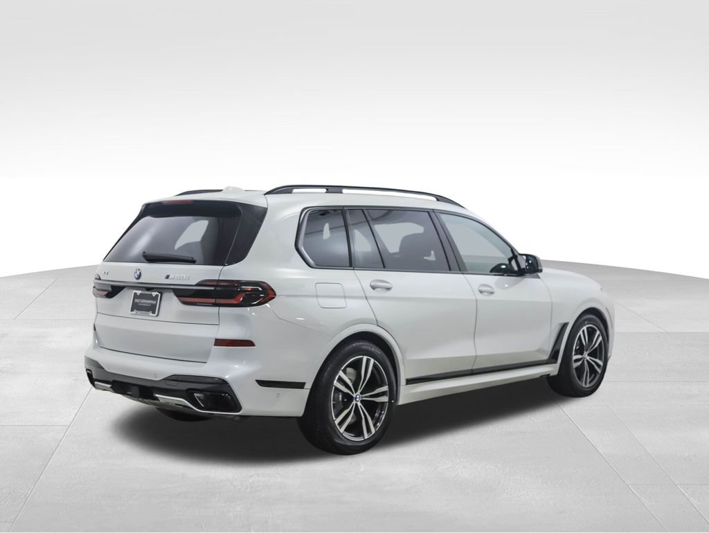 Used 2025 BMW X7 M60i image 5