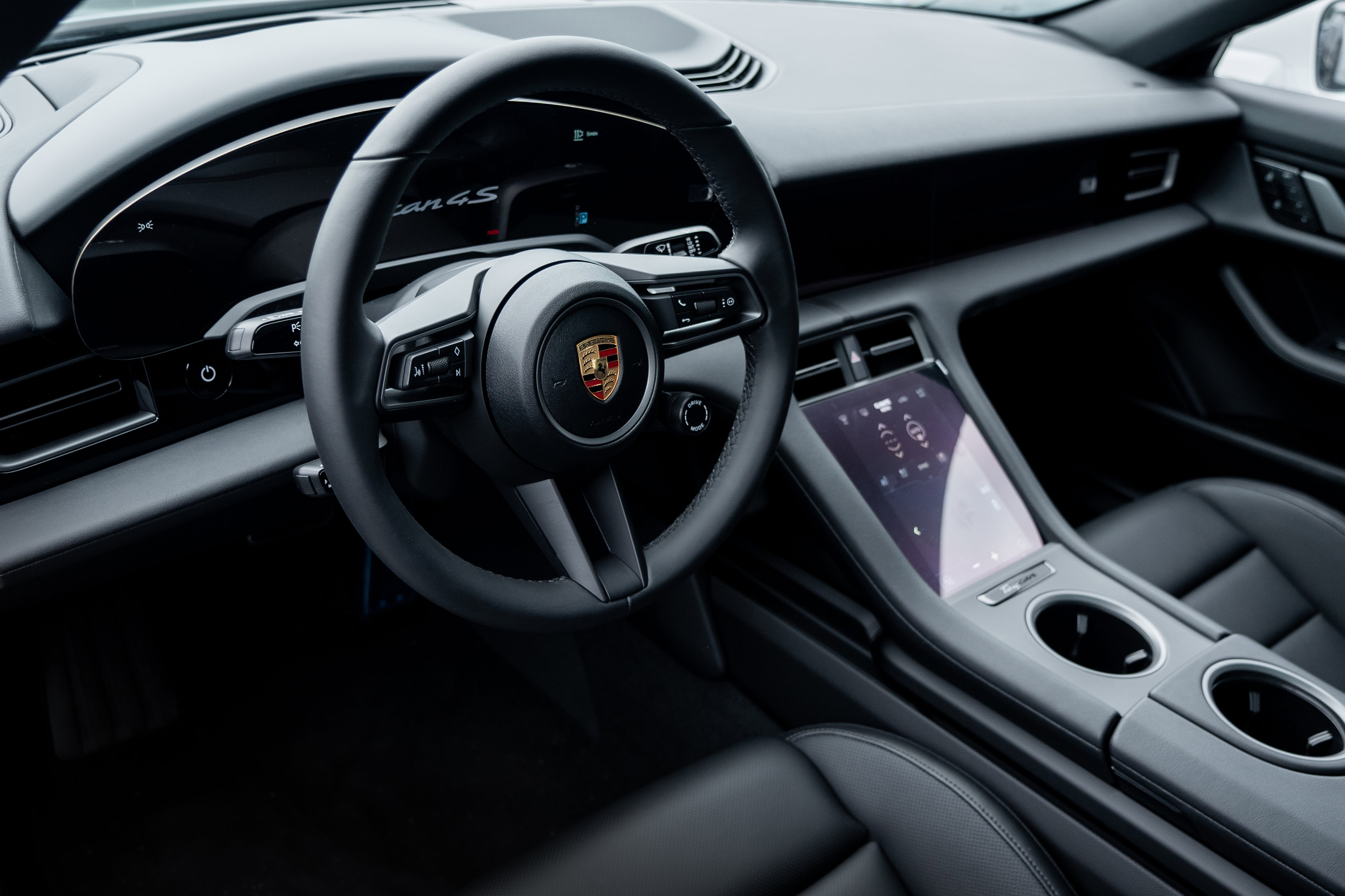 New 2025 Porsche Taycan 4S image 4