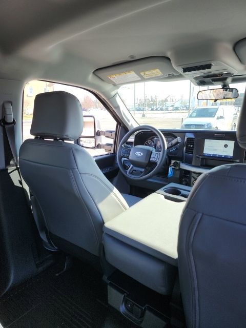 New 2026 Ford F350 XL w/ XL Chrome Package image 28