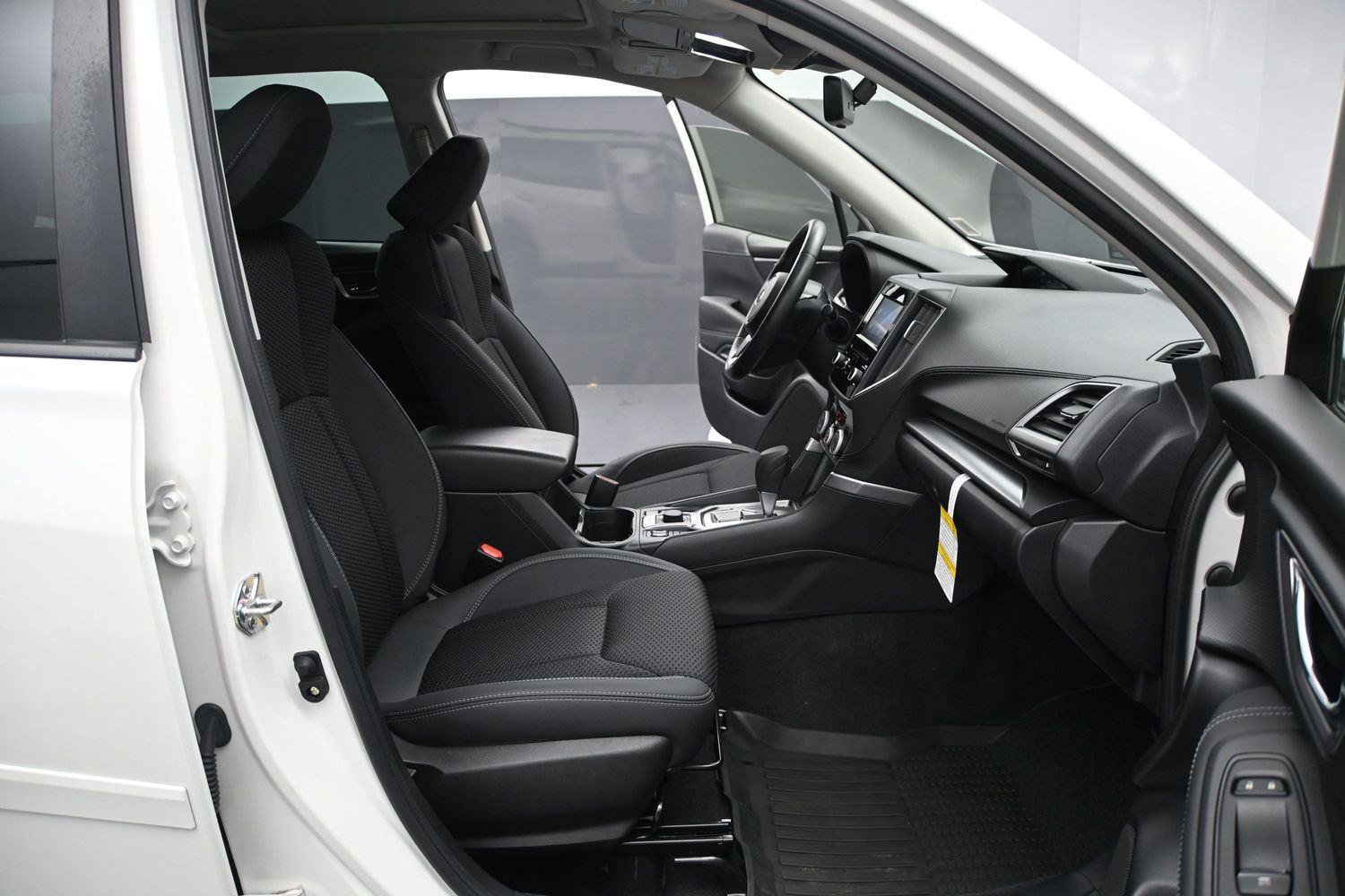 Used 2023 Subaru Forester Premium AWD/4WD image 18