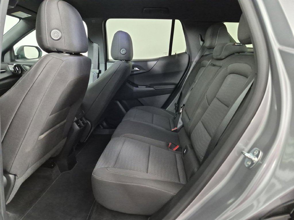 Certified 2026 Chevrolet Equinox LT FWD image 31