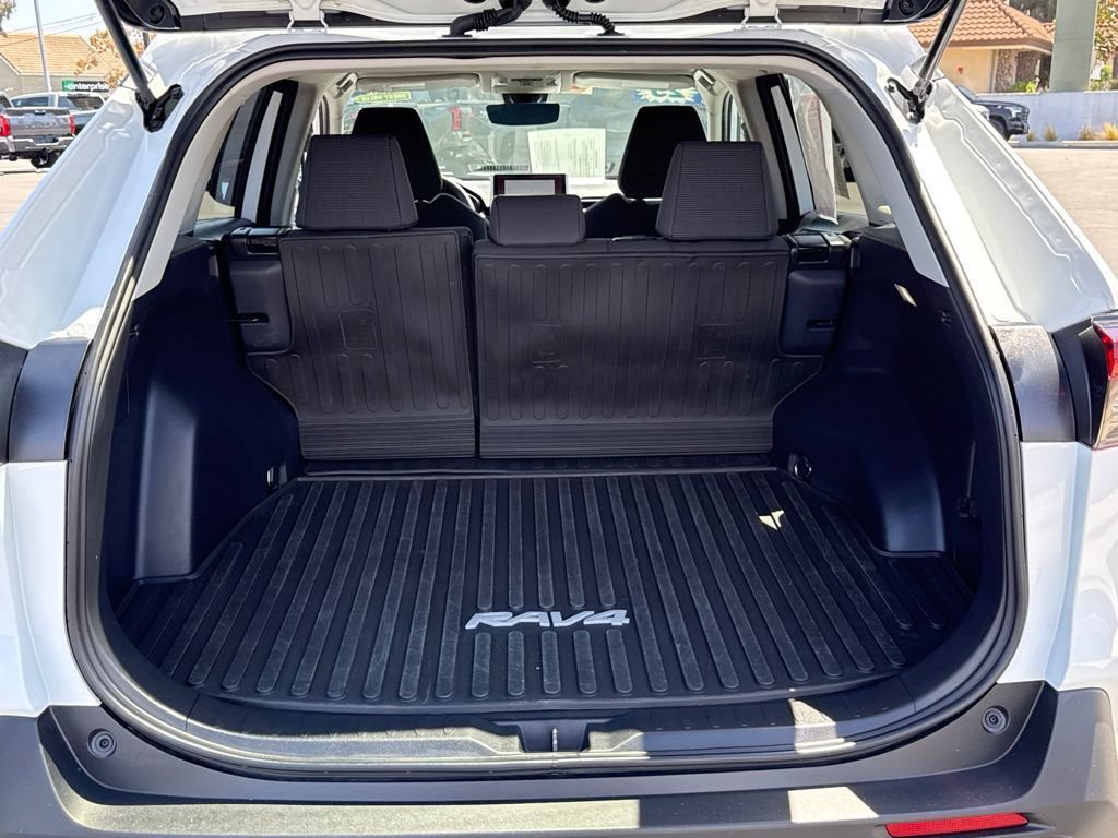 Certified 2025 Toyota RAV4 LE FWD image 16