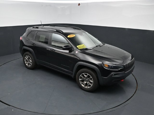 Used 2022 Jeep Cherokee Trailhawk AWD/4WD image 35