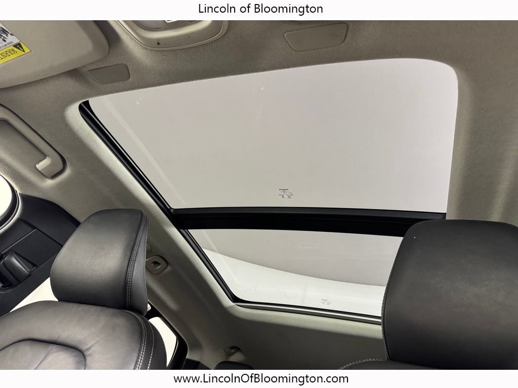 Used 2024 Volvo XC40 B5 Plus w/ Protection Package Premier AWD/4WD image 21