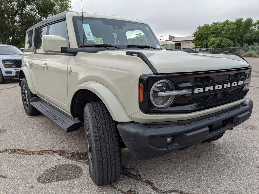 New 2025 Ford Bronco Outer Banks