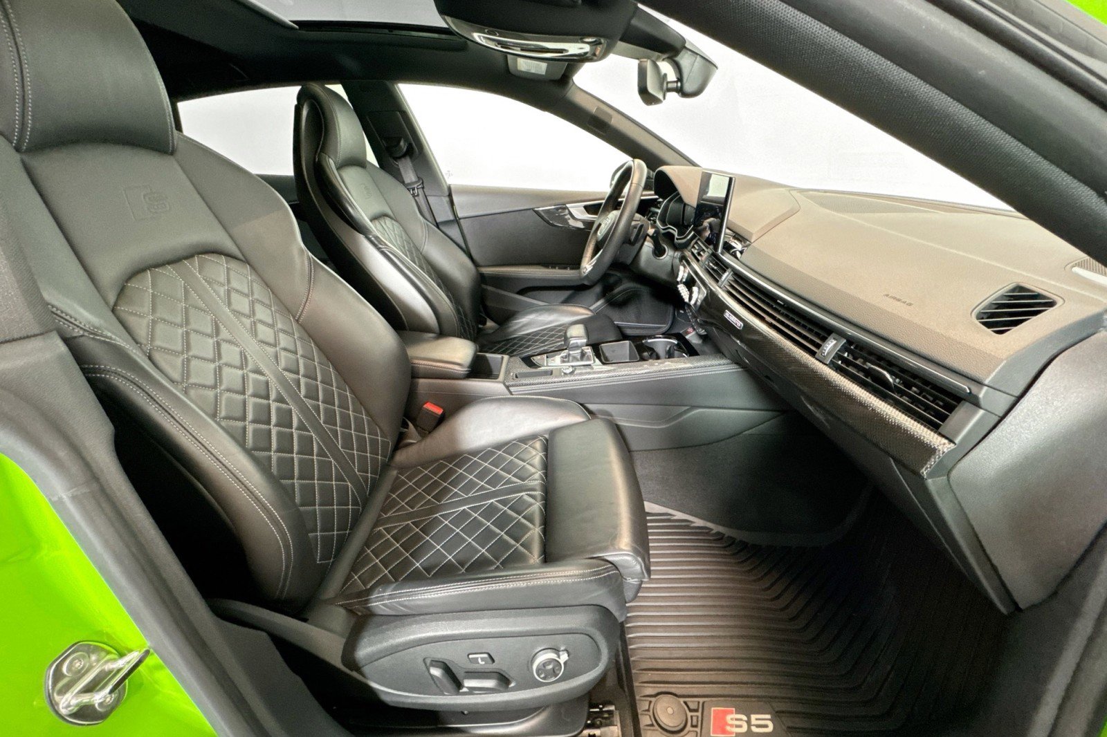 Used 2024 Audi S5 Premium Plus w/ Premium Plus Package AWD/4WD image 26