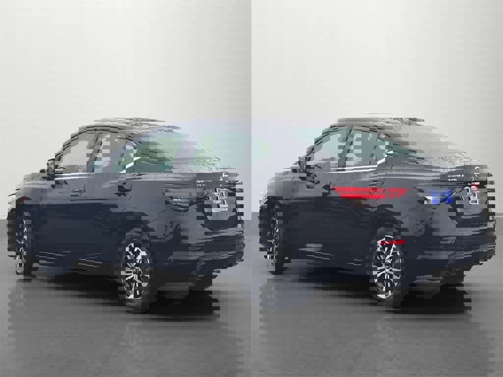 Used 2023 Nissan Sentra SV image 4