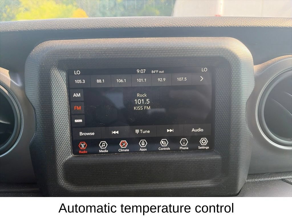 Used 2023 Jeep Wrangler Unlimited AWD/4WD image 21