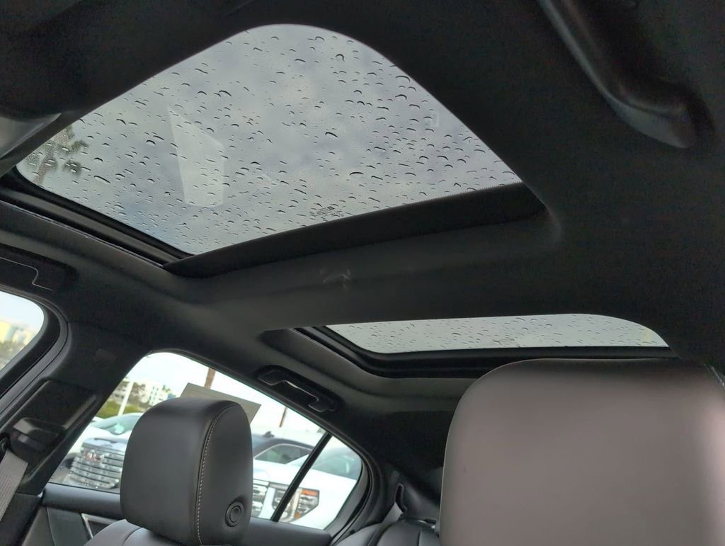 Used 2025 Cadillac CT5 Premium Luxury RWD image 7