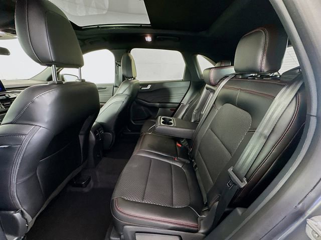 Used 2026 Ford Escape ST-Line w/ Cold Weather Package image 24