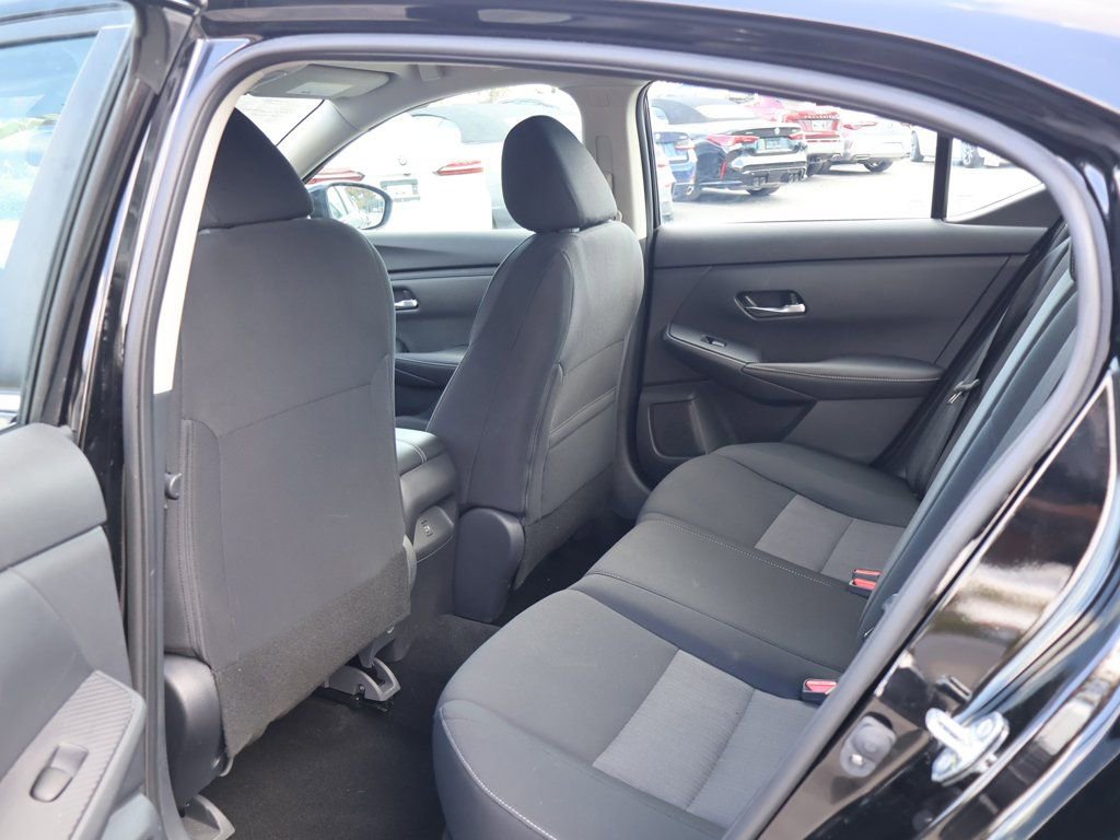 Used 2023 Nissan Sentra SV image 31