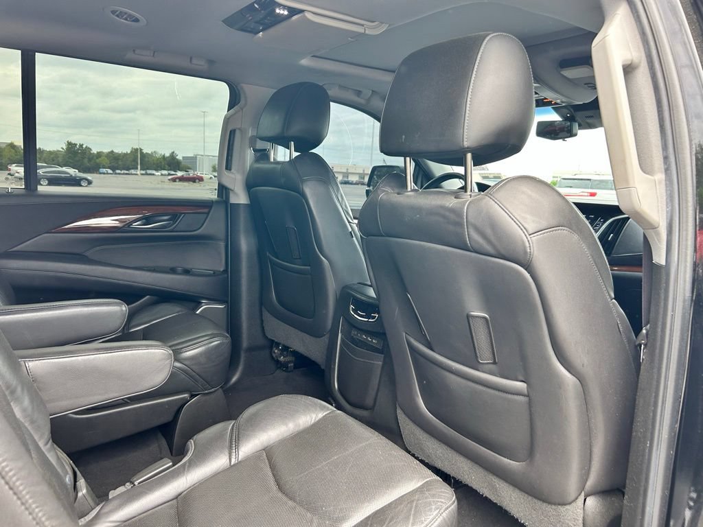 Used 2017 Cadillac Escalade ESV Luxury AWD/4WD image 21