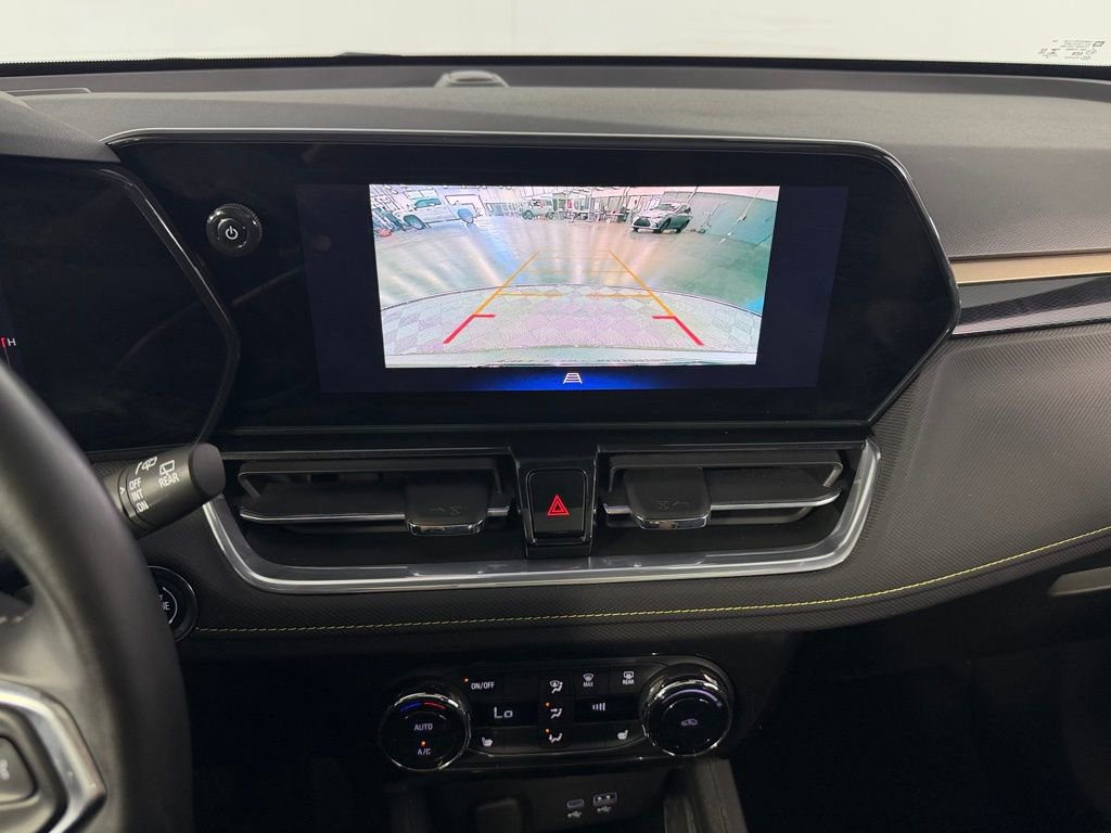 Used 2024 Chevrolet TrailBlazer ACTIV w/ Convenience Package FWD image 17